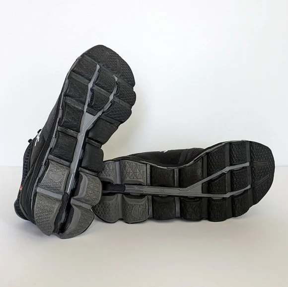 On Running Cloudace Running Shoes - Picture 7 of 13